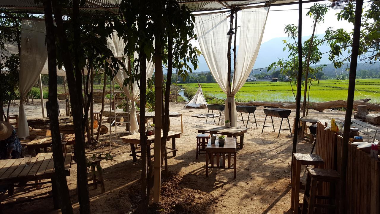 Отель Camp Story Chiangmai Чиангмай Экстерьер фото