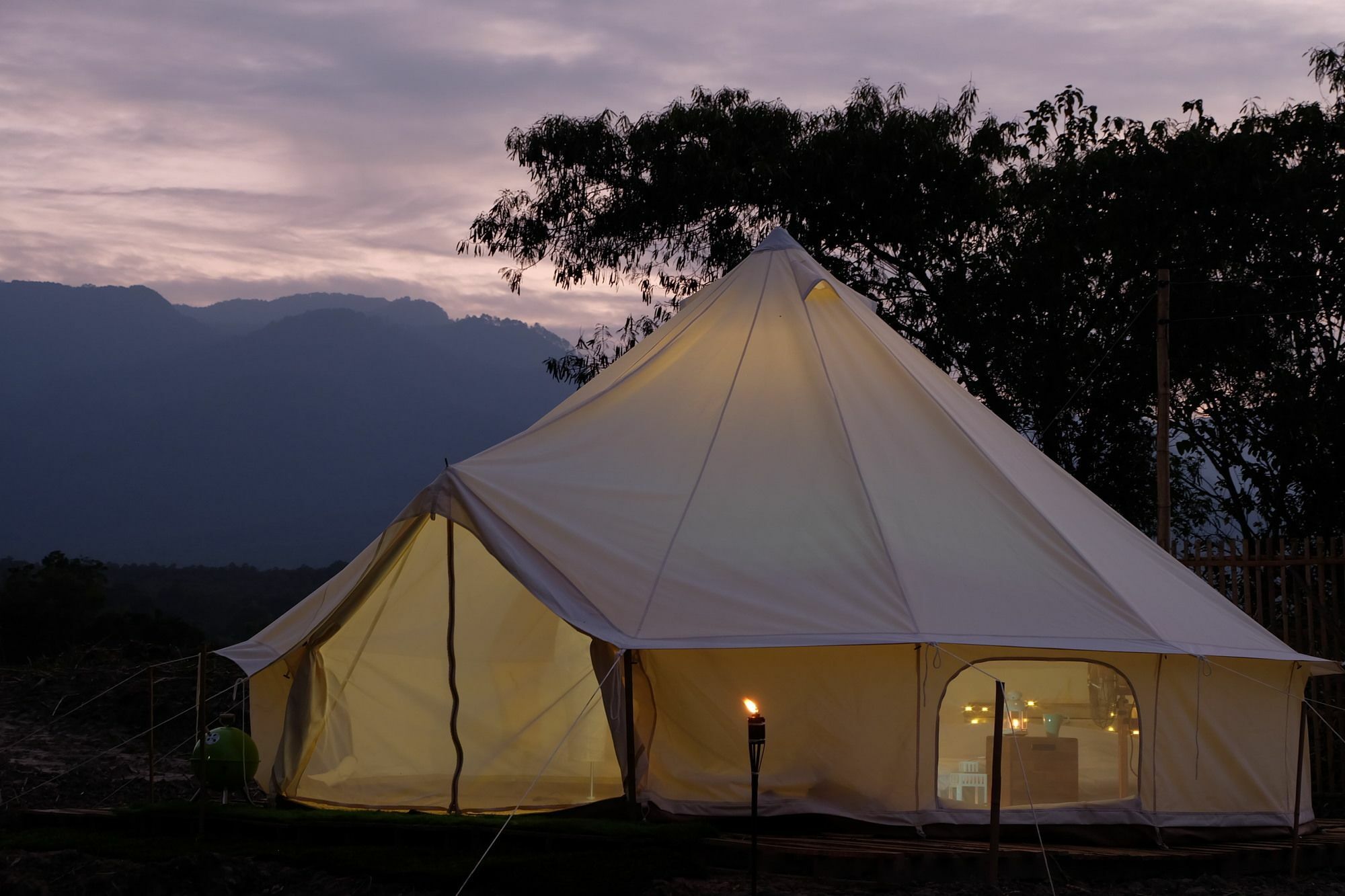 Отель Camp Story Chiangmai Чиангмай Экстерьер фото