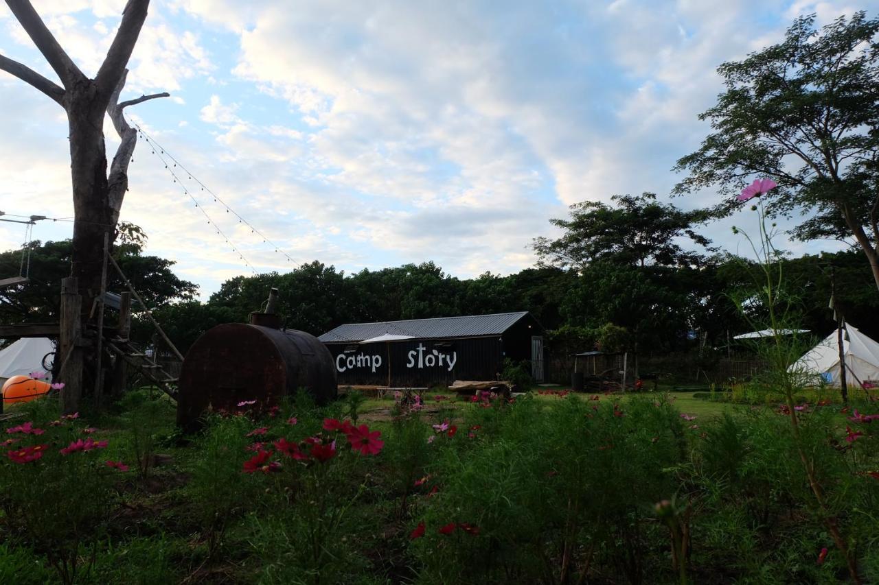 Отель Camp Story Chiangmai Чиангмай Экстерьер фото